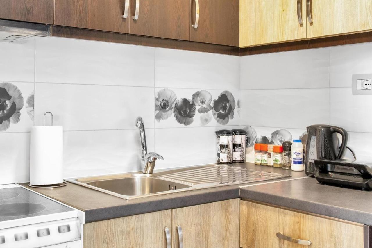 Solhouse Apartment จีโรคาสเตอร์ ภายนอก รูปภาพ